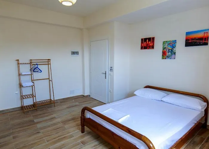 Joyous Саранда